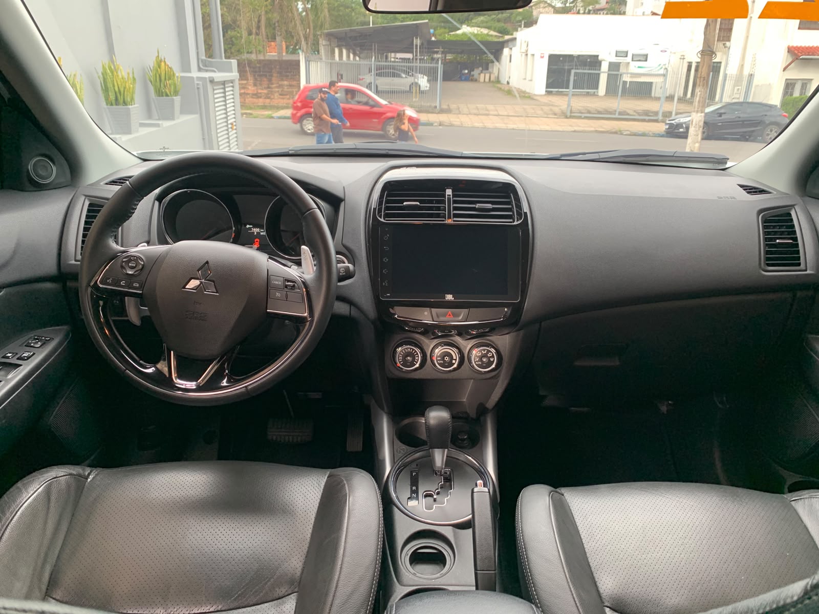 Foto Mitsubishi Outlander Sport HPE 4x2 2022